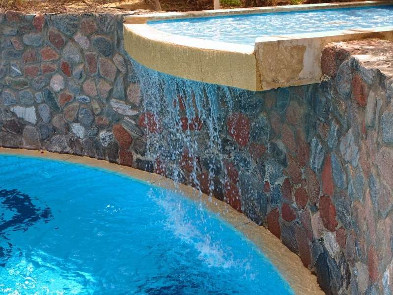 Wet & Wild Waterfalls For Your Pool - Modern Falls