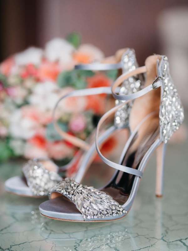 Fun Wedding Shoes for the Bride - Dig This Design