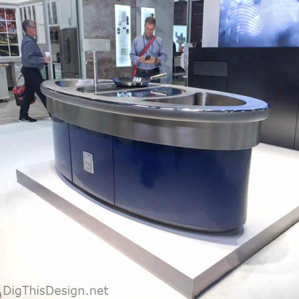 Work around sink and cook island from Molteni at KBIS 2016