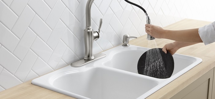 The Cardale Kohler faucet showing it's sweep spray technology