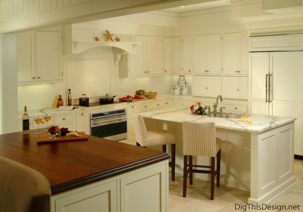 Kitchen designed by Patricia Davis Brown.