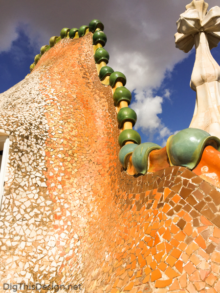 Exterior roof tiles on the Casa Batlló.