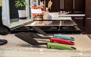 Crucible cookware with smart handle design.