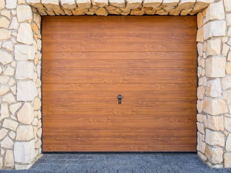 Electric garage door