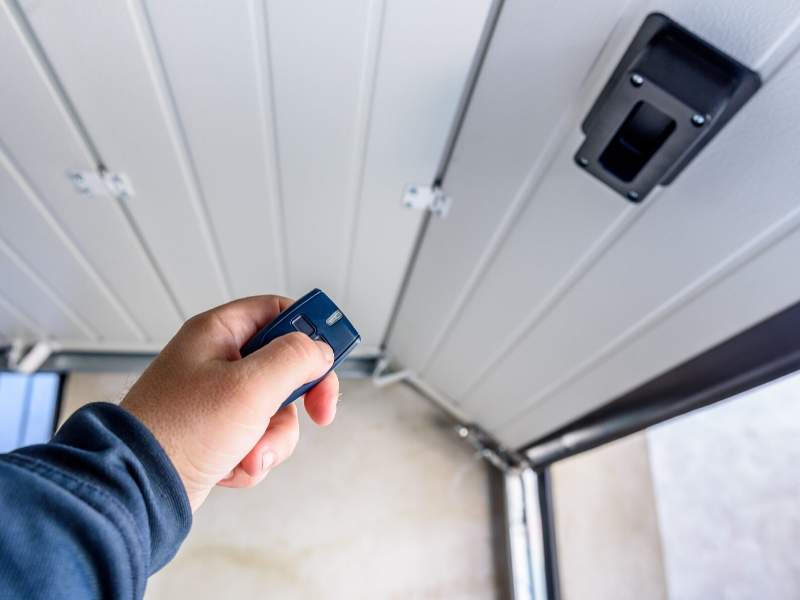 Choosing An Electric Garage Door