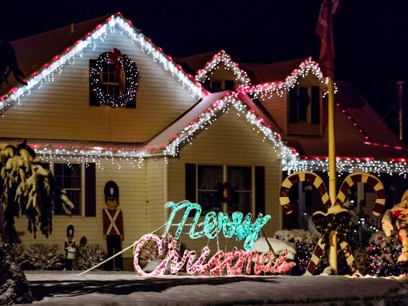 Exterior Holiday Decoration