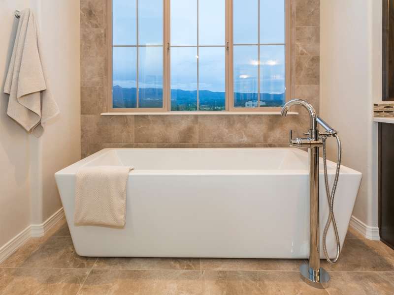 Bathtub Focal Point