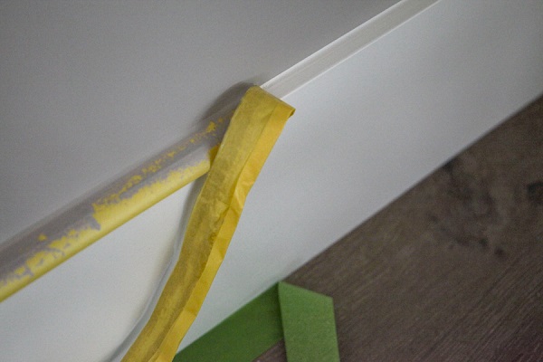 Frog Tape makes painting easy.