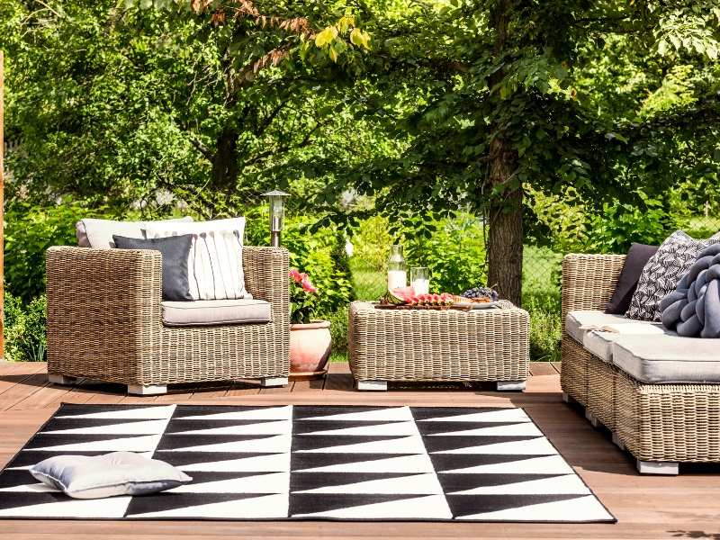 The Deck for Creating the Perfect Chill-Out Garden