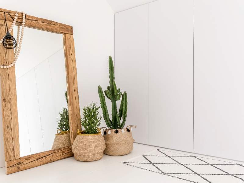 Bright Reflective Mirror Decor