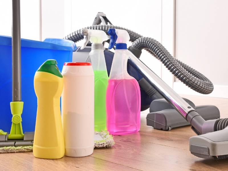 Supplies for deep cleaning your new home