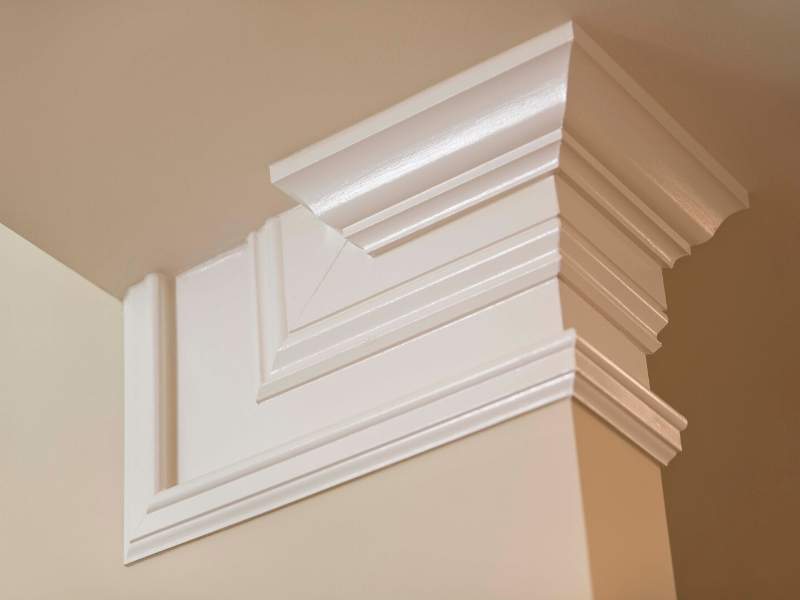 Crown Molding to Design a New Theme