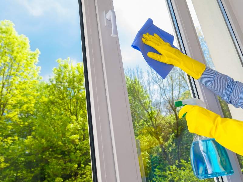 The Benefits of Professional Windows & Doors Cleaning