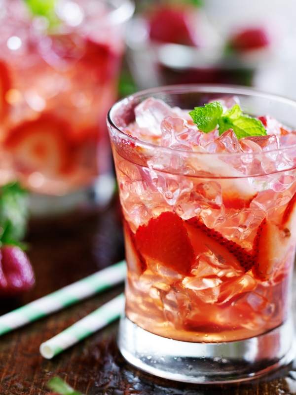 Strawberry-Rose Gin Fizz