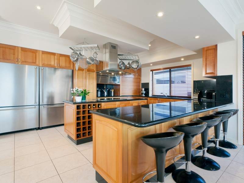 Eat-in Kitchen Island Design with Double Islands