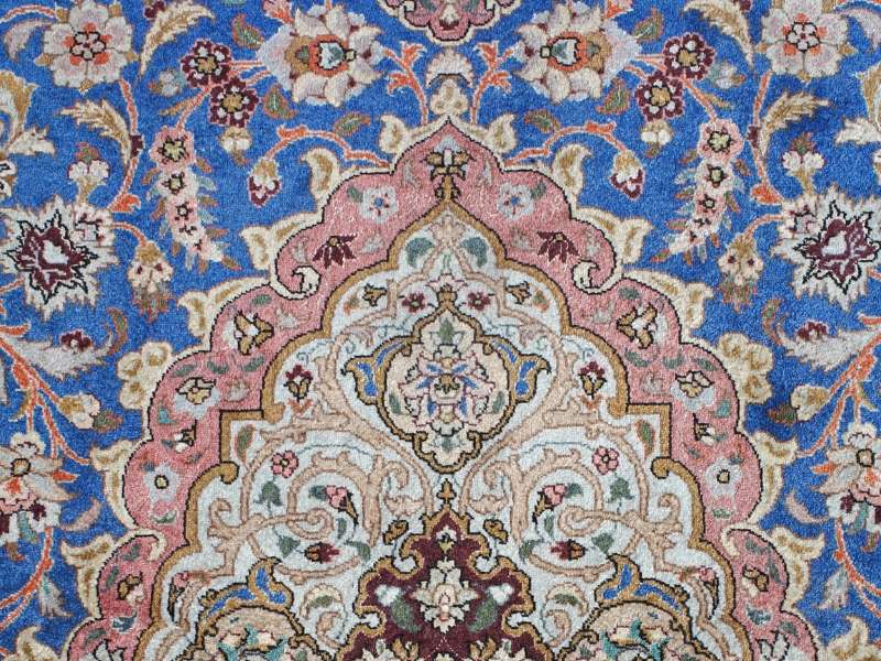 Learning the Difference Between Oriental and Persian Rugs