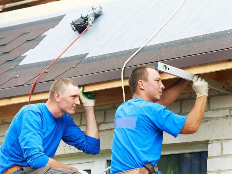 Hire a Roofing Contractor for Quality Assurance