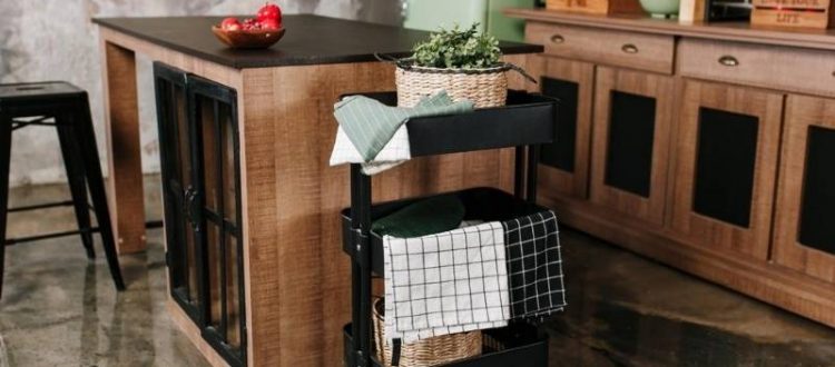 6 Ideas for Easy Entertaining Delights of the Season - kitchen cart