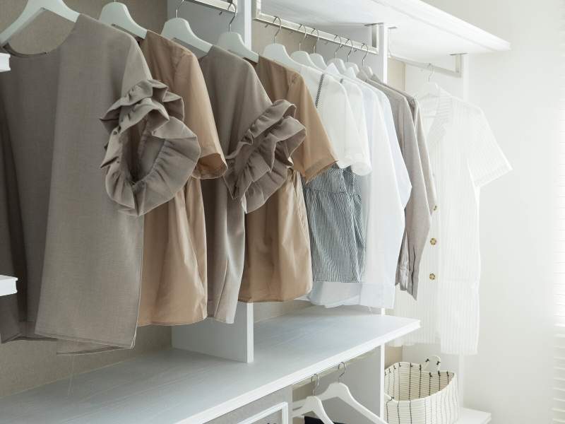 6 Benefits of Choosing a Bespoke Fitted Wardrobe - Dig This Design