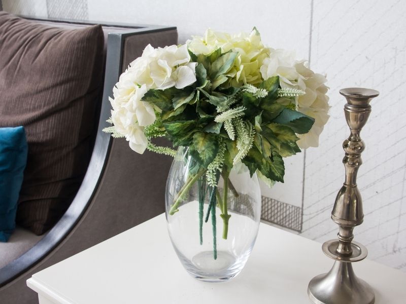 All You Need to Make Your House Look Smart and Expensive - Use Fresh Flowers and Greenery 