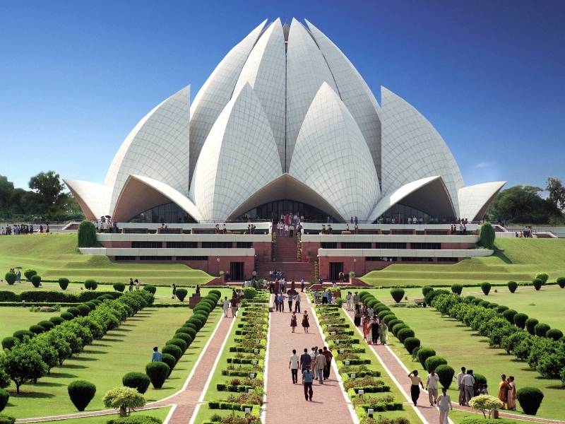 5 of the Most Impressive Structures in the Asia Pacific Region - Lotus Temple