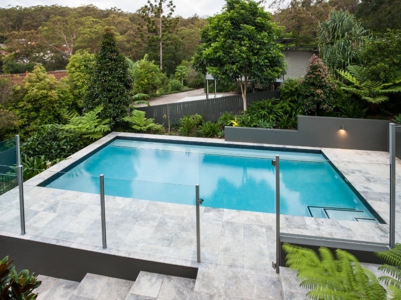 Glass Pool Fencing for an Amazing Aesthetic