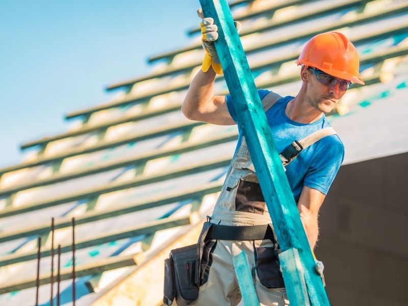 9 Indications that it's Time for a Commercial Roofing Contractor