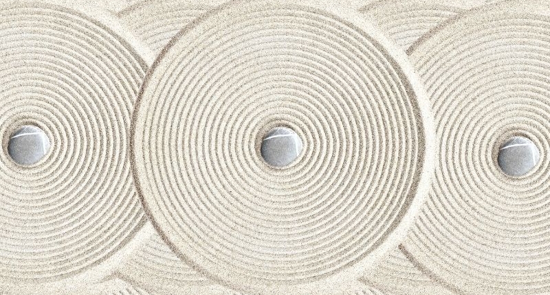 Easy Ways To Create Zen Outdoor Space - Sand patterns