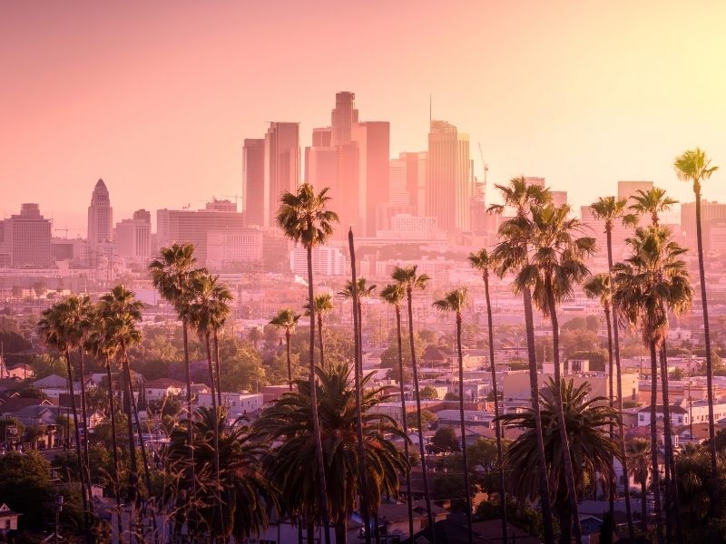 Top 5 Benefits of Living in Los Angeles