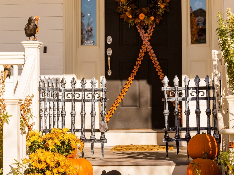 Halloween Decor Through the Front Door