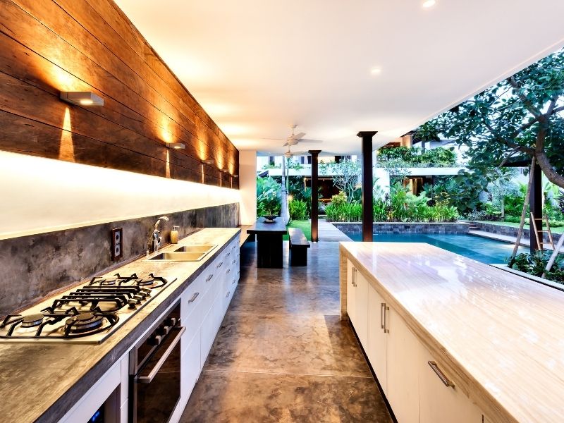 4 Tips for Setting Up an Outdoor Kitchen - Dig This Design