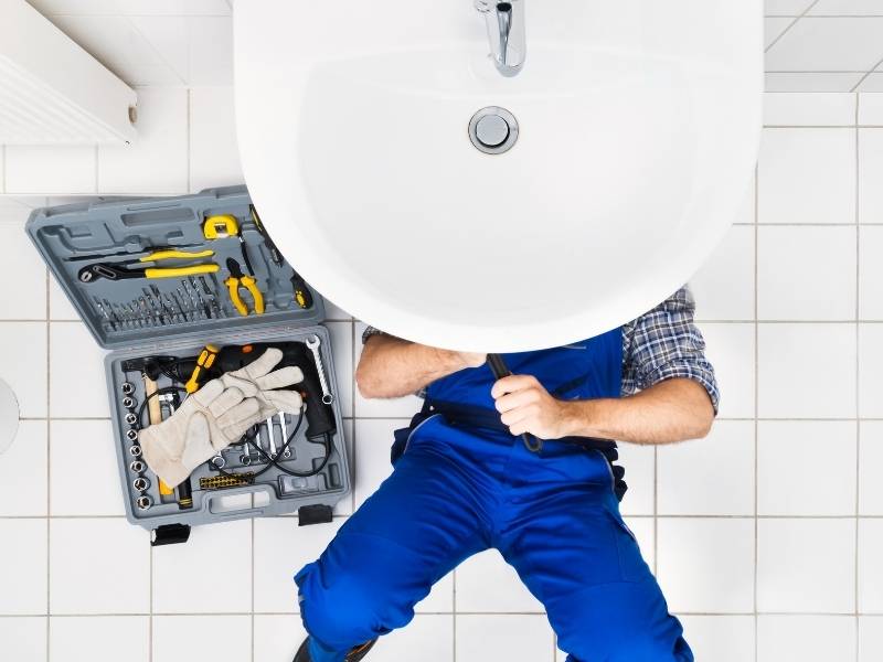 3 Common Bathroom Problems Plus How to Fix Them