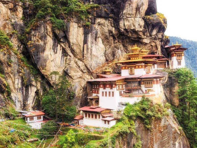 5 of the Most Impressive Structures in the Asia Pacific Region - Paro Taktsang