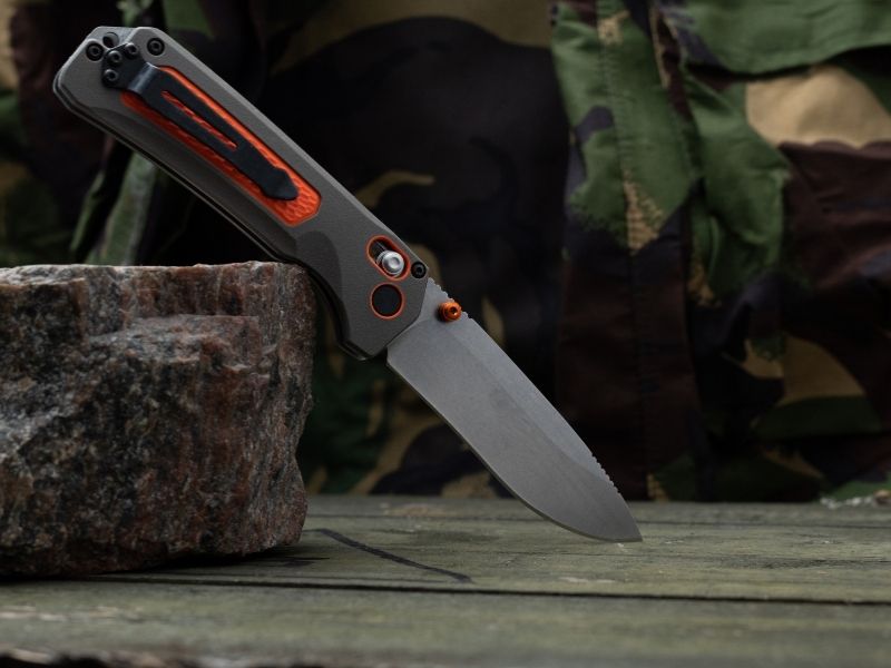 Top Spyderco Folding Knives For Edc