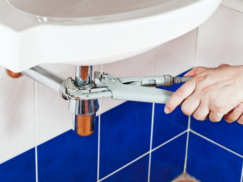 5 Silent Signs There Is An Issue With Your Drains